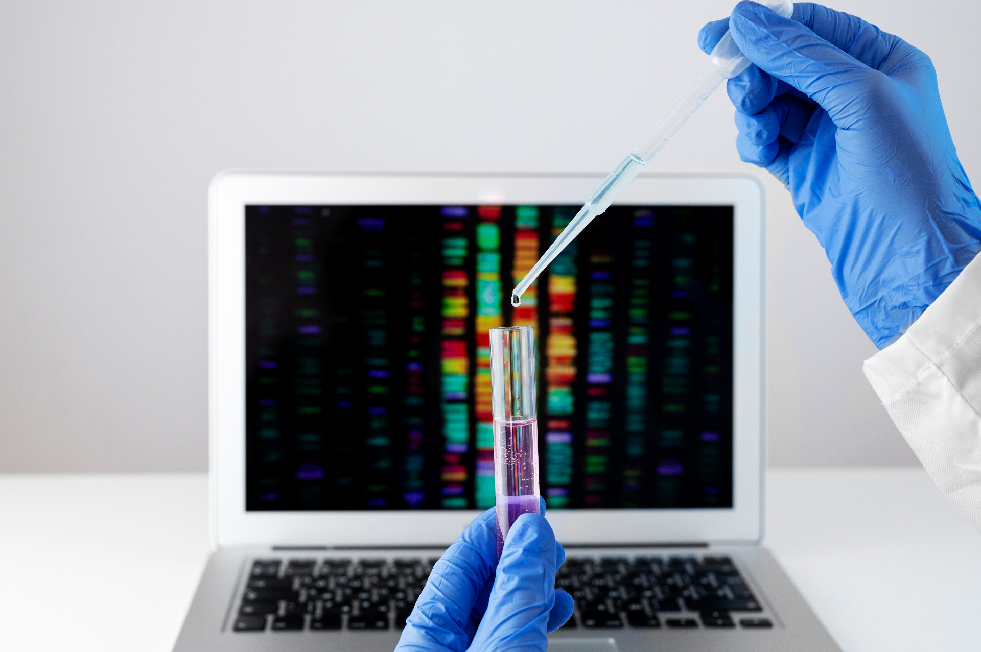 test genetico laboratorio W1G6p UQ 1