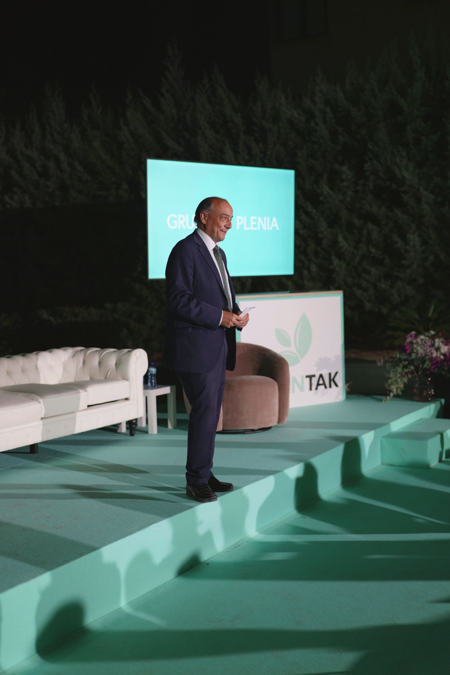 Persona hablando presentación